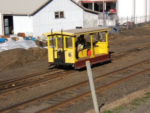 James has the # 6 car backed on to the active main track so the MOW equipment can clear the siding and be positioned at teh far end of the display siding.